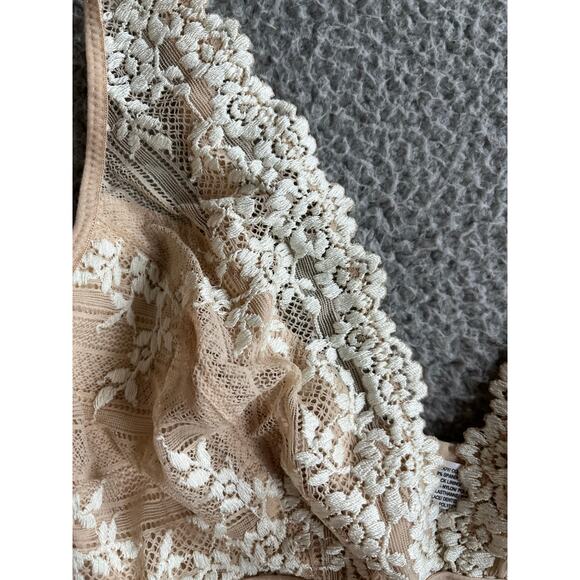 Wacoal Bralette 38 Lace Floral Embroidery V-Neck Comfort Wireless Cream Bra - Picture 2 of 16